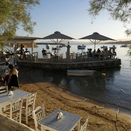 Panorama -breakfast Included- Alikí